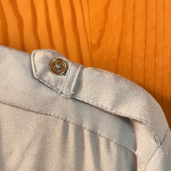 Calvin Klein Light Blue Women Shirt SZ M Silver Buttons Zippers Snap Minimalist - Picture 12 of 16